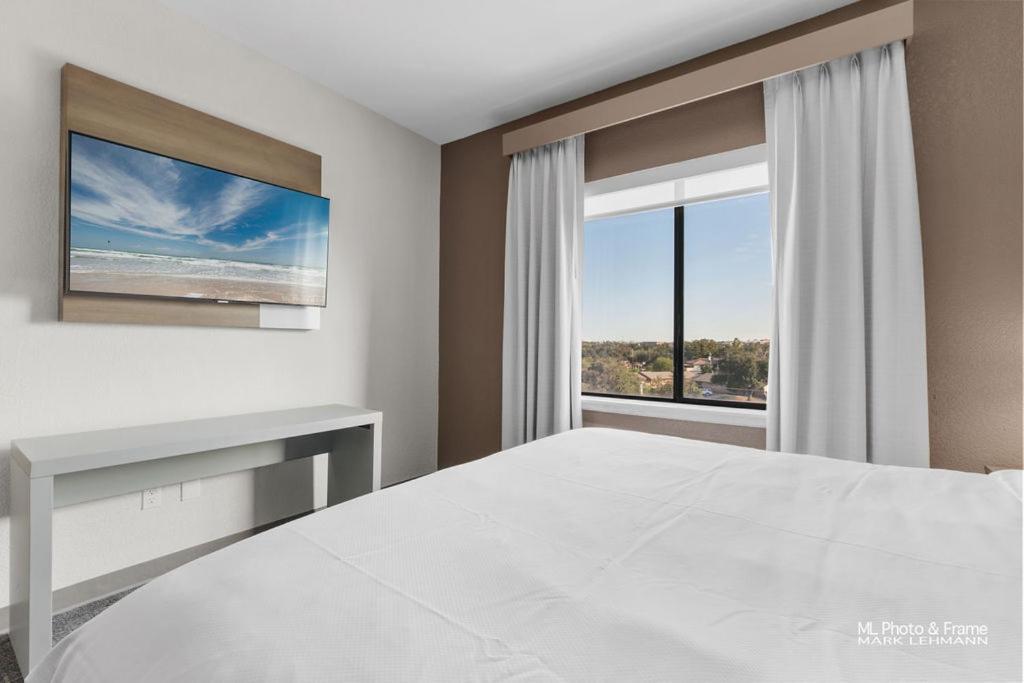 Comfort Suites Ларедо Экстерьер фото