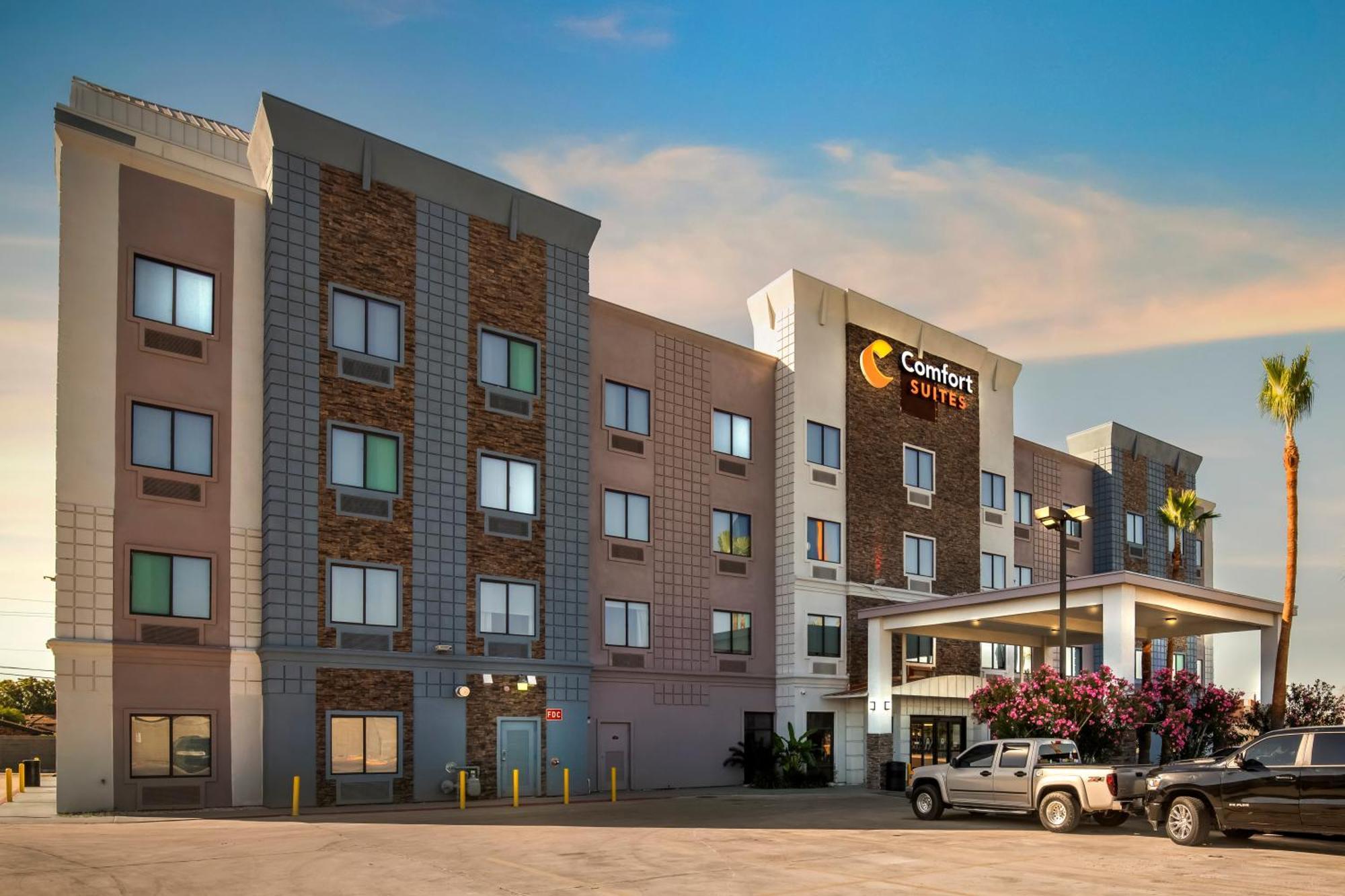 Comfort Suites Ларедо Экстерьер фото