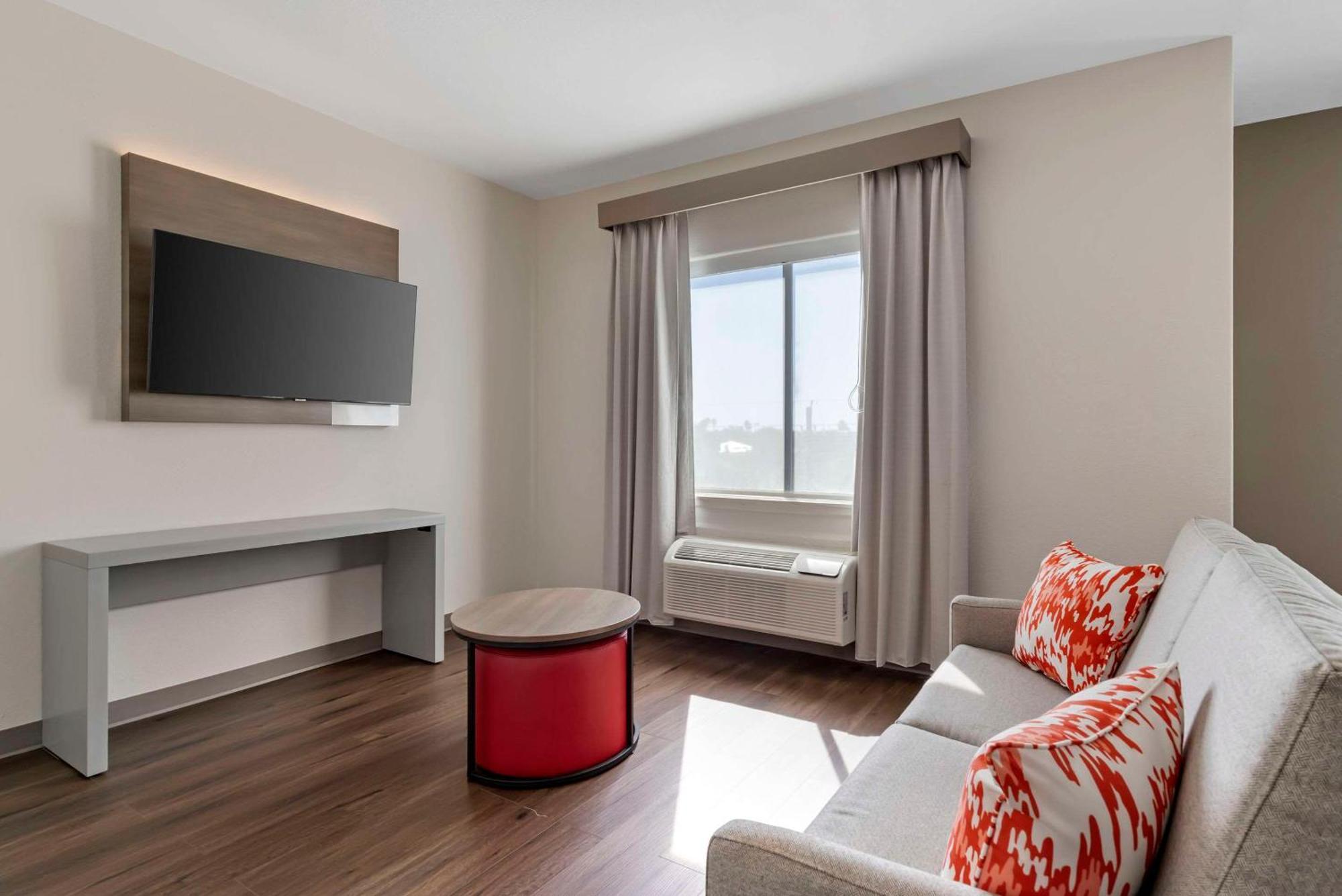 Comfort Suites Ларедо Экстерьер фото